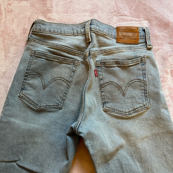 Levi’s wedgies - Picture 2 of 4